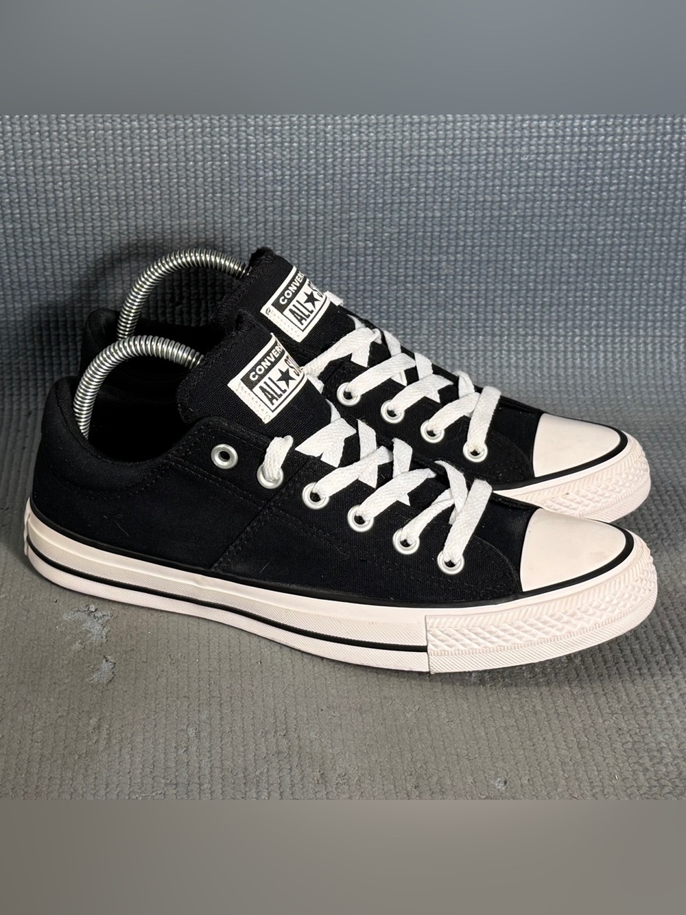 Converse Women's Chuck Taylor All Star Madison Low Black Sneakers Size 10